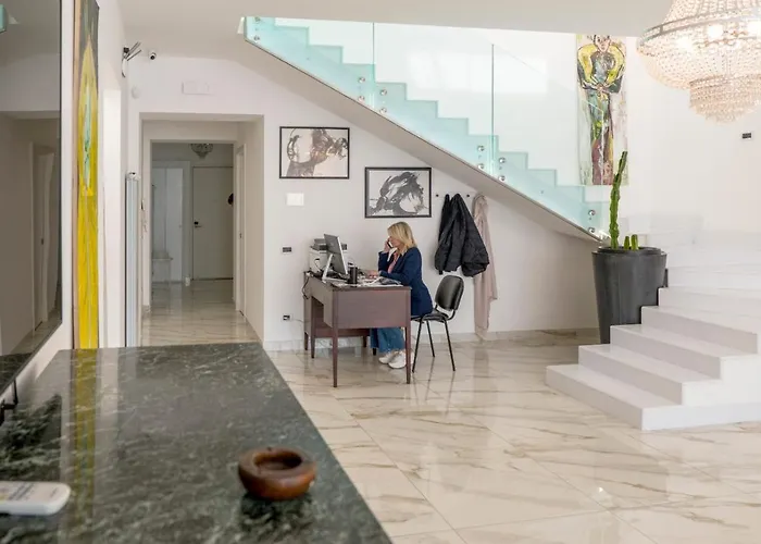 호텔 Royal Boutique *